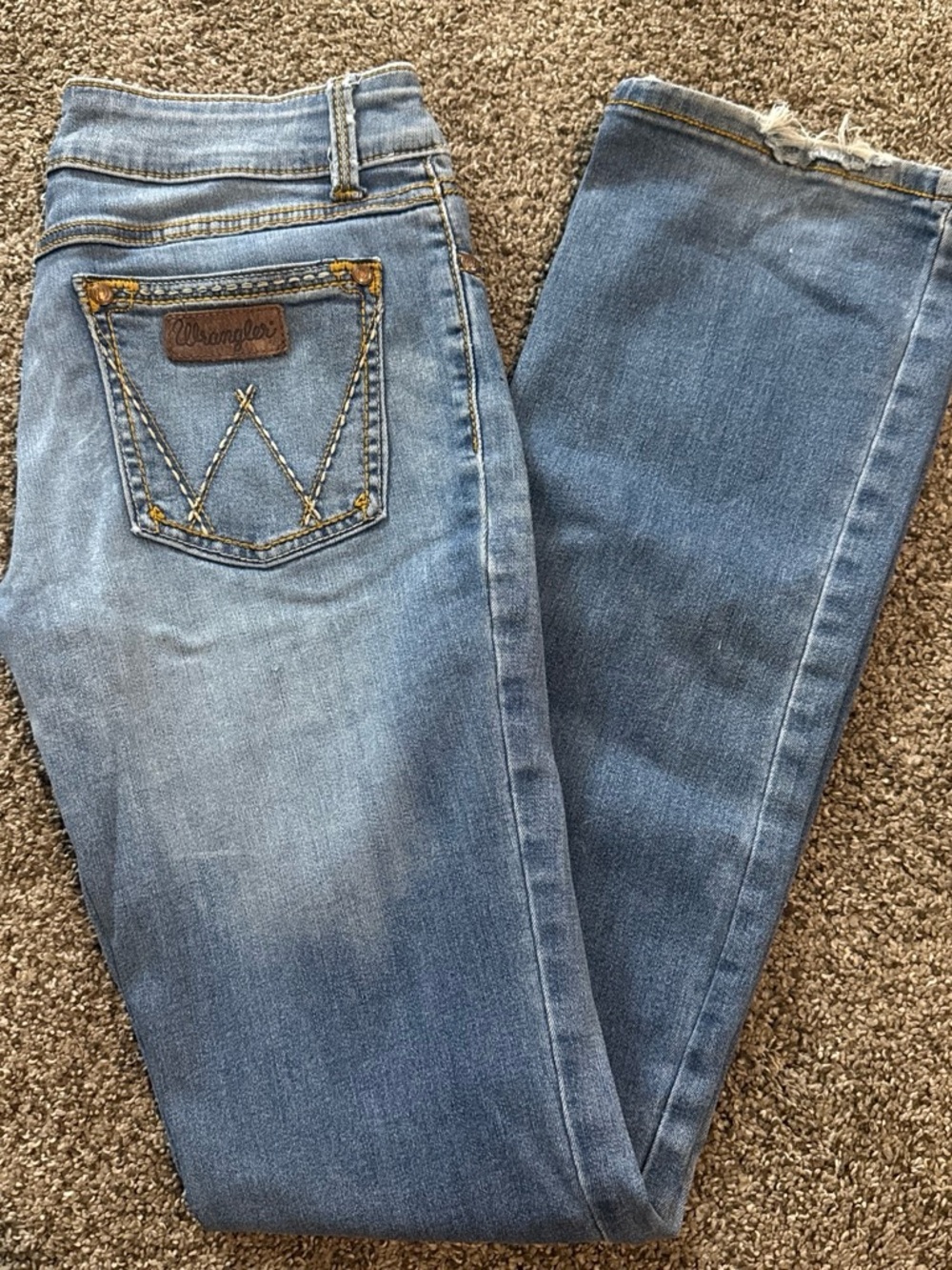 Wrangler Women's Light Blue Skinny Jeans with Contrast Stitching